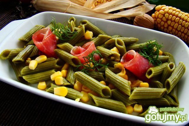 Zielony makaron z carpaccio  Zielony makaron z carpaccio
