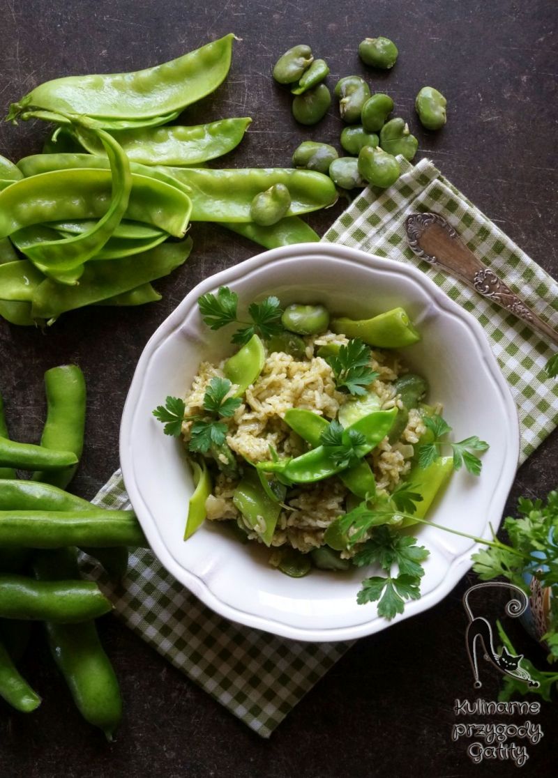 Zielony ryż z bobem i groszkiem cukrowym