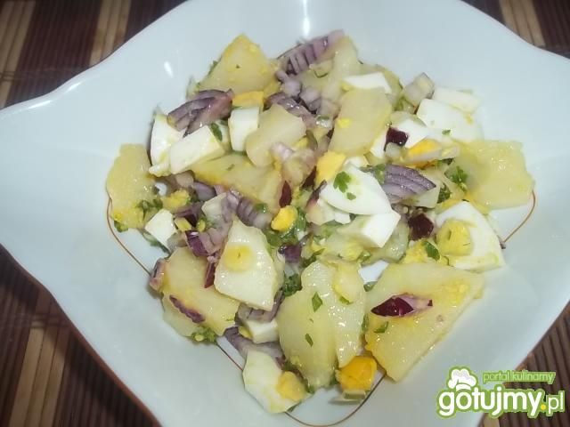 Ziemniaczana sałatka z sosem Ziemniaczana sałatka z sosem