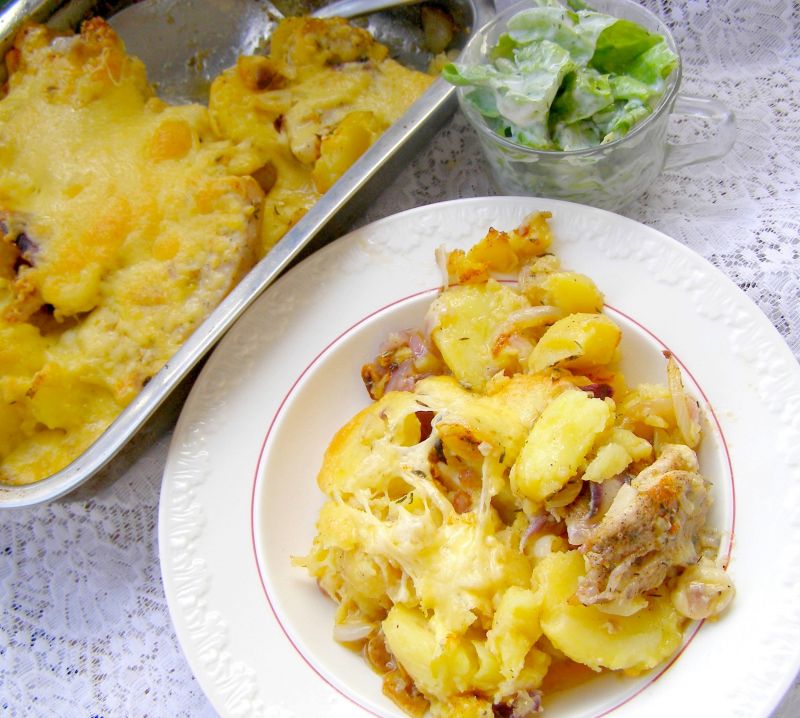 Ziemniaczana zapiekanka z indykiem,serem