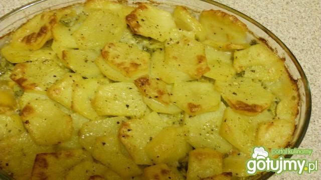 Ziemniaczana zapiekanka z łososiem Ziemniaczana zapiekanka z łososiem