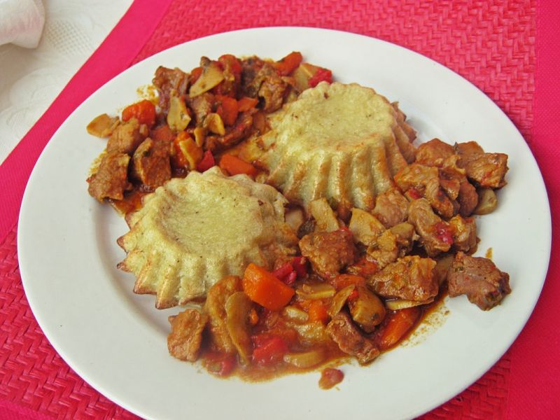 Ziemniaczane babeczki po węgiersku Ziemniaczane babeczki po węgiersku