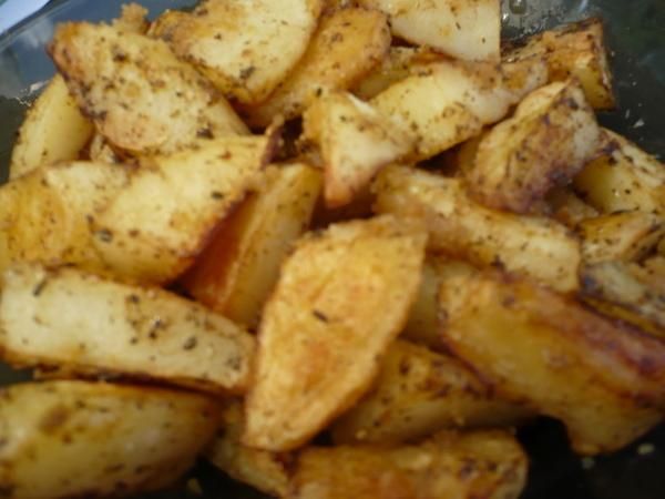 Ziemniaczane cząstki zapiekane z papryką Ziemniaczane cząstki zapiekane z papryką