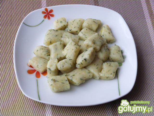 Ziemniaczane kopytka z koperkiem