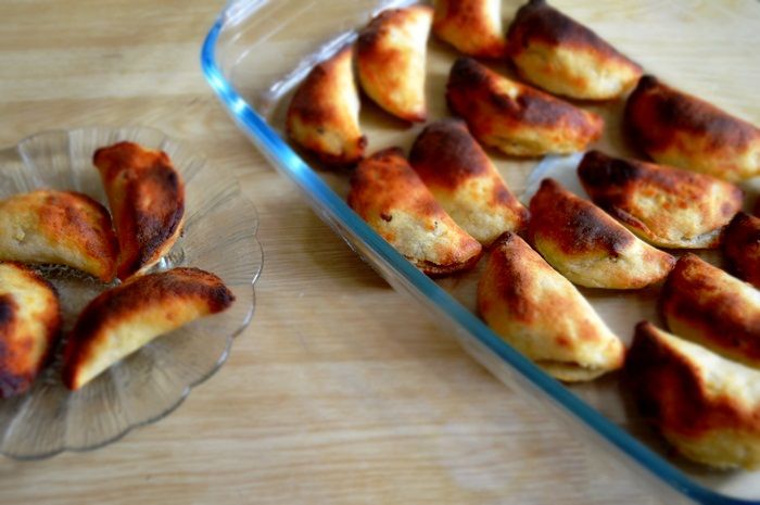 ziemniaczane pierogi z mięsem i kaszą owsianą