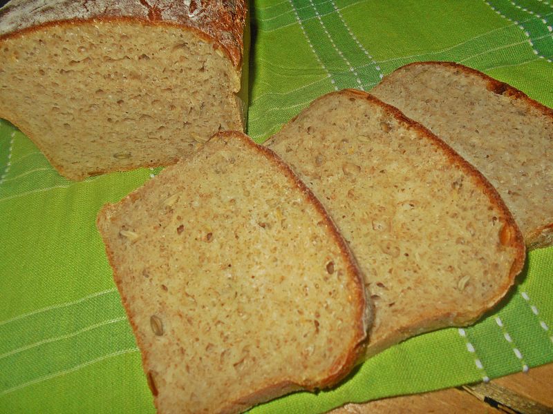 Ziemniaczany chleb z otrębami i pestkami dyni Ziemniaczany chleb z otrębami i pestkami dyni