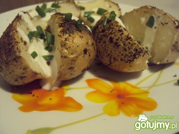 Ziemniaczki pieczone w skórce Ziemniaczki pieczone w skórce