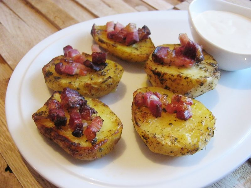 Ziemniaczki pieczone z boczkiem