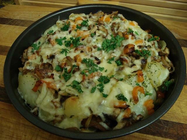 Ziemniaczki pod  pierzynka Ziemniaczki pod  pierzynka