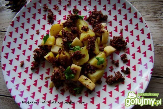 Ziemniaczki z kruszonką z kaszanki Ziemniaczki z kruszonką z kaszanki