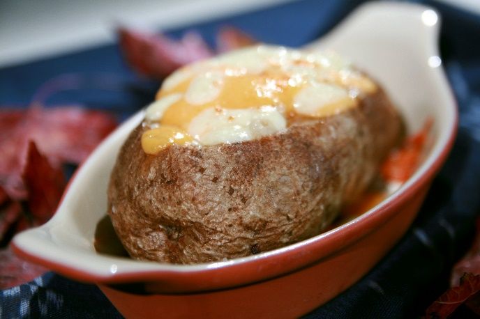 Ziemniaczki zapiekane z sosem