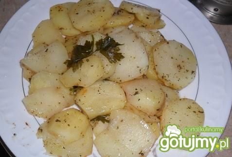 Ziemniaki czosnkowe z ziołami z parowaru
