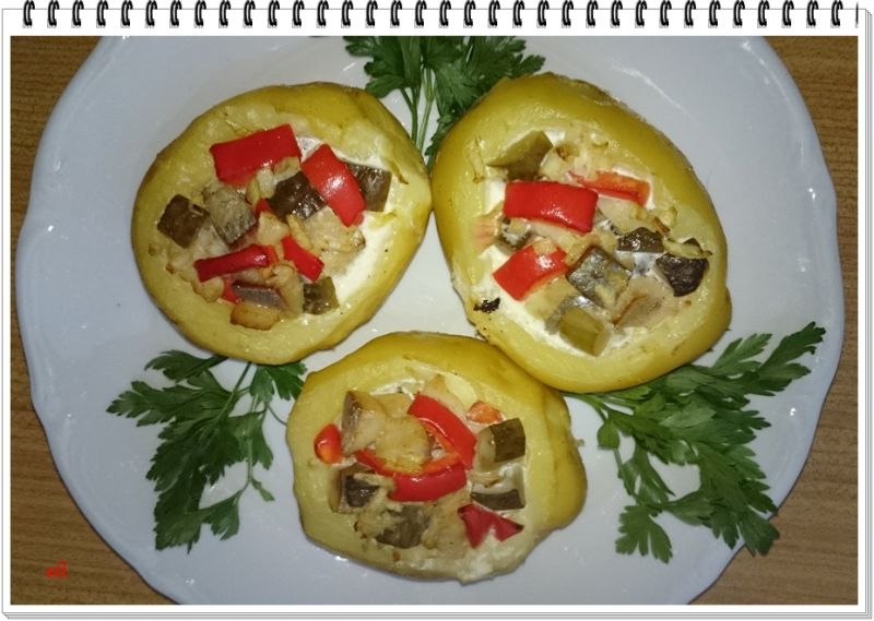 Ziemniaki Eli faszerowane śledziem 