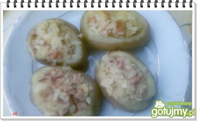Ziemniaki Eli z grilla z parówką