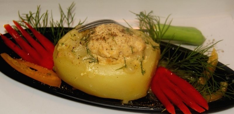 Ziemniaki faszerowane kurczakiem 