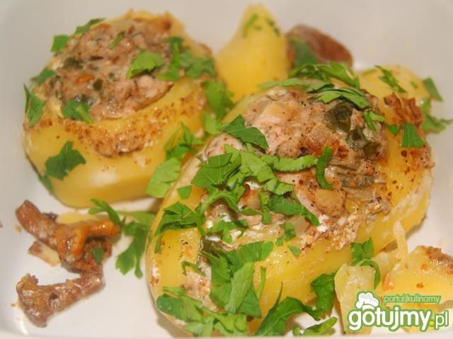 Ziemniaki faszerowane mięsem z kurkami 