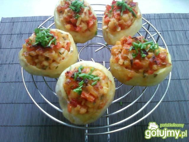 Ziemniaki faszerowane warzywami