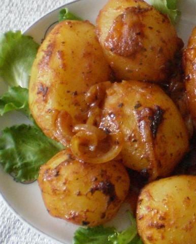 Ziemniaki pieczone w rękawie foliowym :