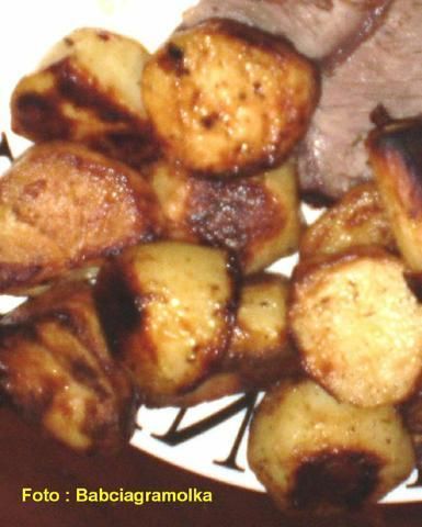 Ziemniaki pieczone z pietruszką : Ziemniaki pieczone z pietruszką :