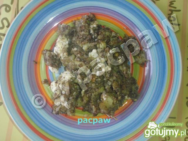 Ziemniaki smażone z kaszanką i jajkiem 