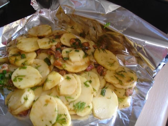 Ziemniaki z grila. Ziemniaki z grila.