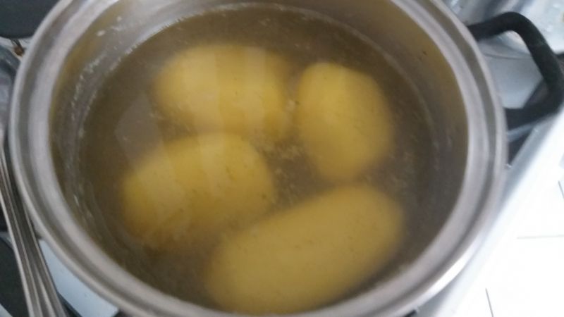 Ziemniaki z klopsami mielonymi