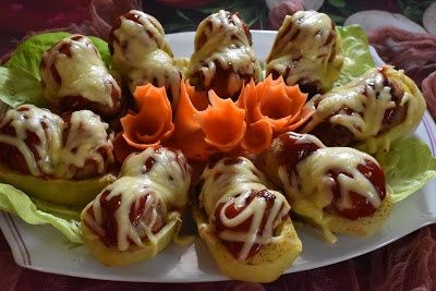 Ziemniaki z kotlecikami Ziemniaki z kotlecikami