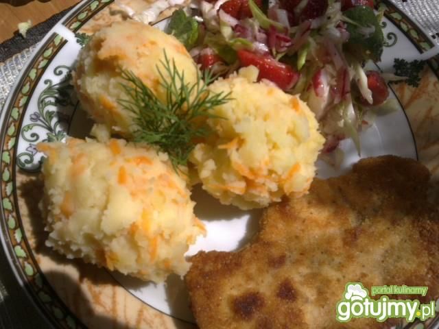 Ziemniaki z marchwią i drobiowy schabowy Ziemniaki z marchwią i drobiowy schabowy