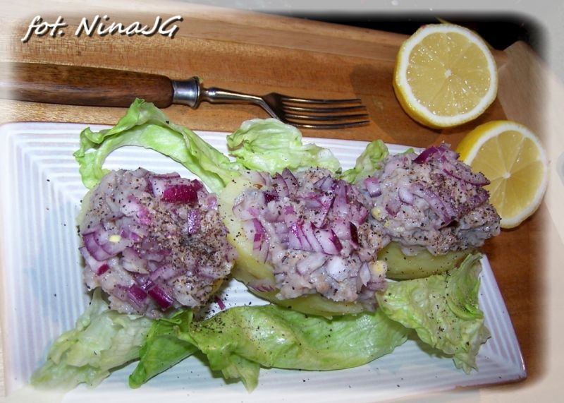 Ziemniaki z śledziową czapeczką Ziemniaki z śledziową czapeczką