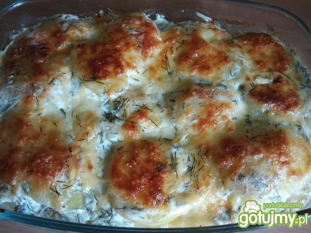 Ziemniaki zapiekane w sosie jogurtowym