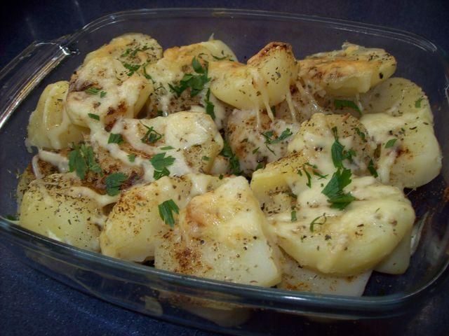 Ziemniaki zapiekane z bazylią i serem