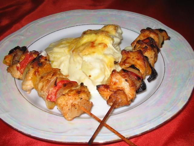 Ziemniaki zapiekane z serem i smietana Ziemniaki zapiekane z serem i smietana