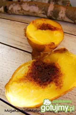 Ziemniaki zapiekane z ziołowym masłem  Ziemniaki zapiekane z ziołowym masłem