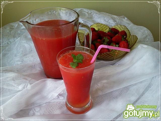 Zimny łyk z arbuza z nutką mięty Zimny łyk z arbuza z nutką mięty