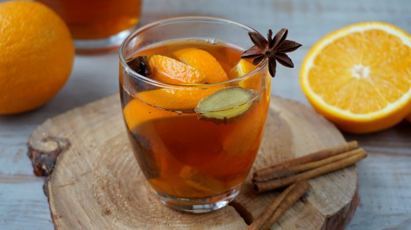 Zimowa herbata z pomarańczą i imbirem Zimowa herbata z pomarańczą i imbirem