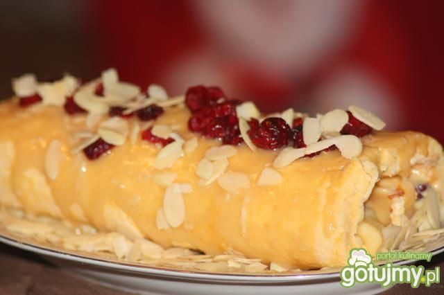 Zimowa rolada z żurawiną