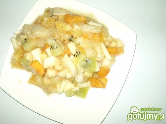 Zimowa sałatka owocowa Zimowa sałatka owocowa