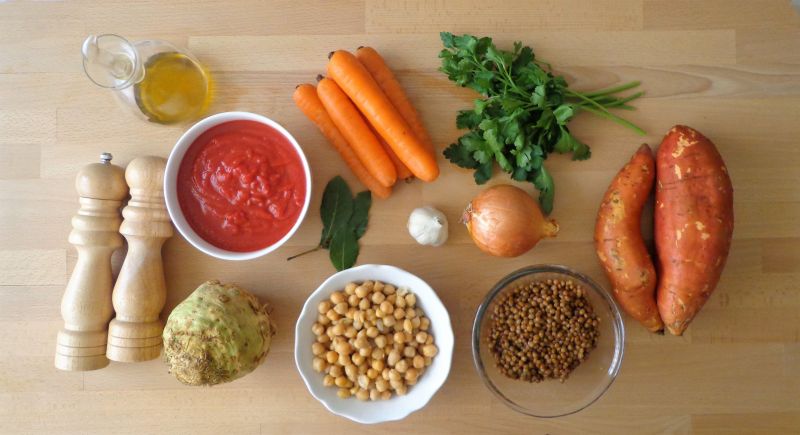 Zimowa zupa z soczewicy i ciecierzycy 