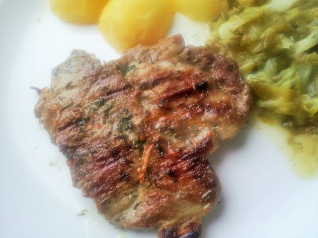 Ziołowe kotlety z karkówki
