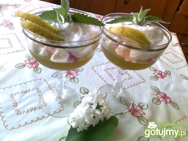 Ziołowy deser z gruszkami