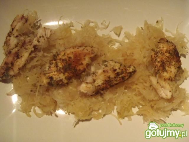 Ziołowy filet z kapustą  Ziołowy filet z kapustą