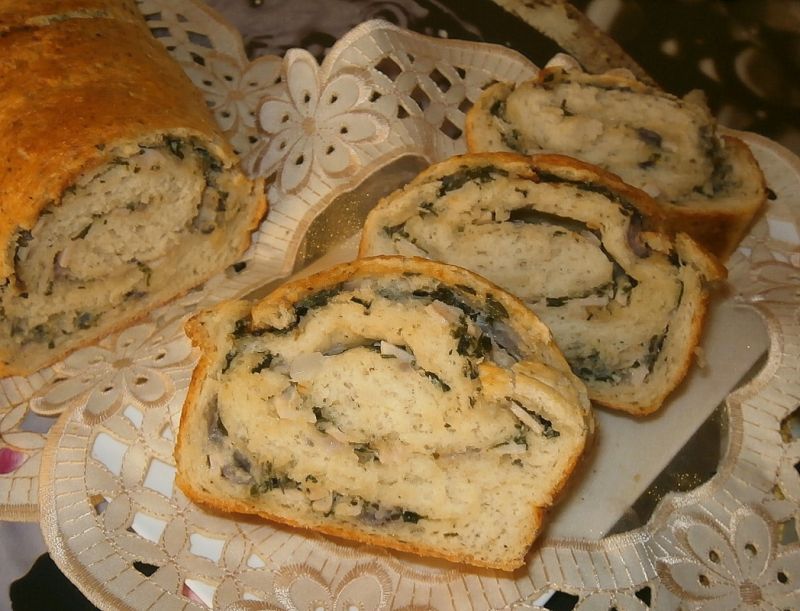 Ziolowy nadziewany chlebek Ziolowy nadziewany chlebek