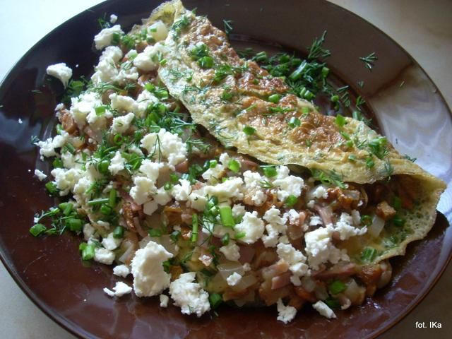 Ziołowy omlet z kurkami i nie tylko  Ziołowy omlet z kurkami i nie tylko