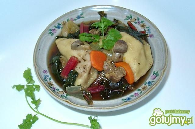 Żołądki boćwina i pierogi