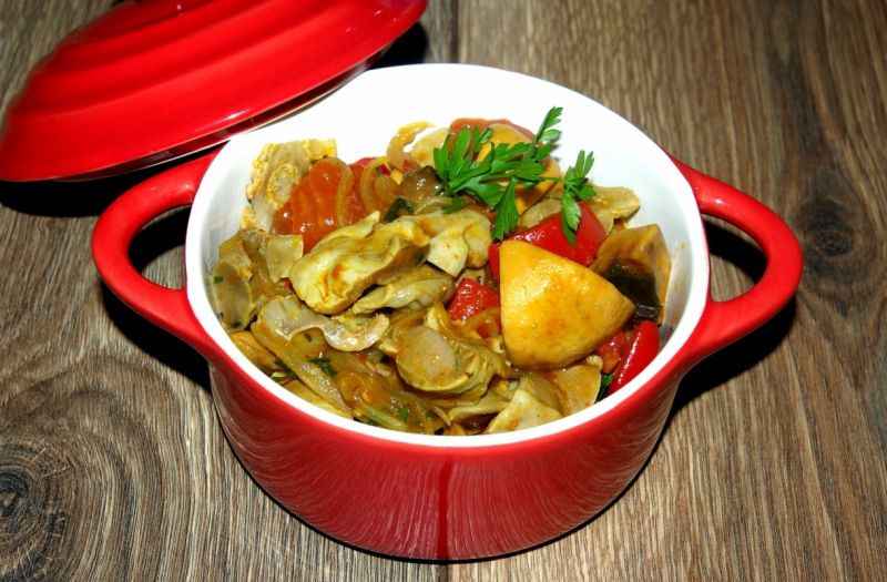 Żołądki curry z papryką,cebulą i pieczarkami