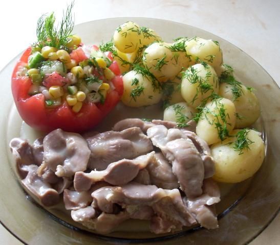 Żołądki kurze w sosie czosnkowym Żołądki kurze w sosie czosnkowym