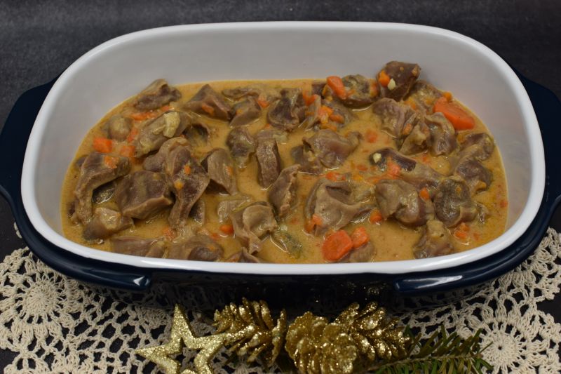 Żołądki z indyka z marchewką