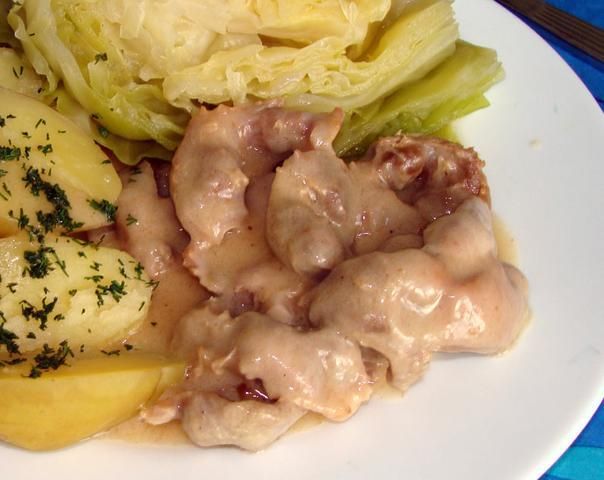 Żołądki z kurczaka w sosie śmietanowym Żołądki z kurczaka w sosie śmietanowym