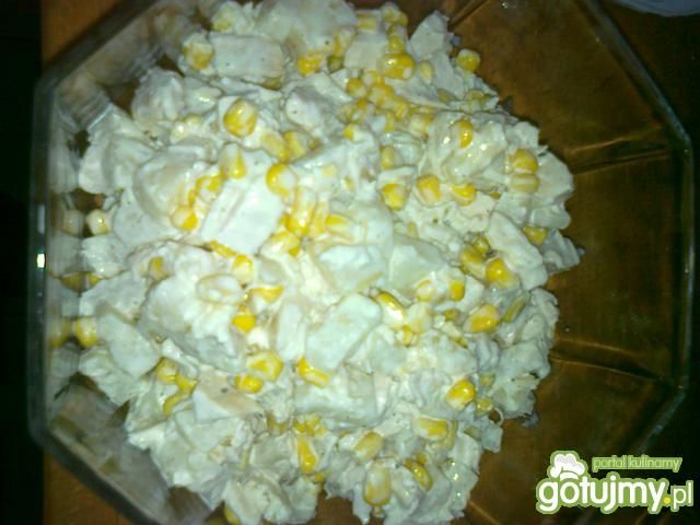 Żółta sałatka z kurczakiem Żółta sałatka z kurczakiem