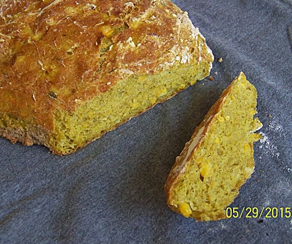 Żółty chleb kukurydziany Żółty chleb kukurydziany